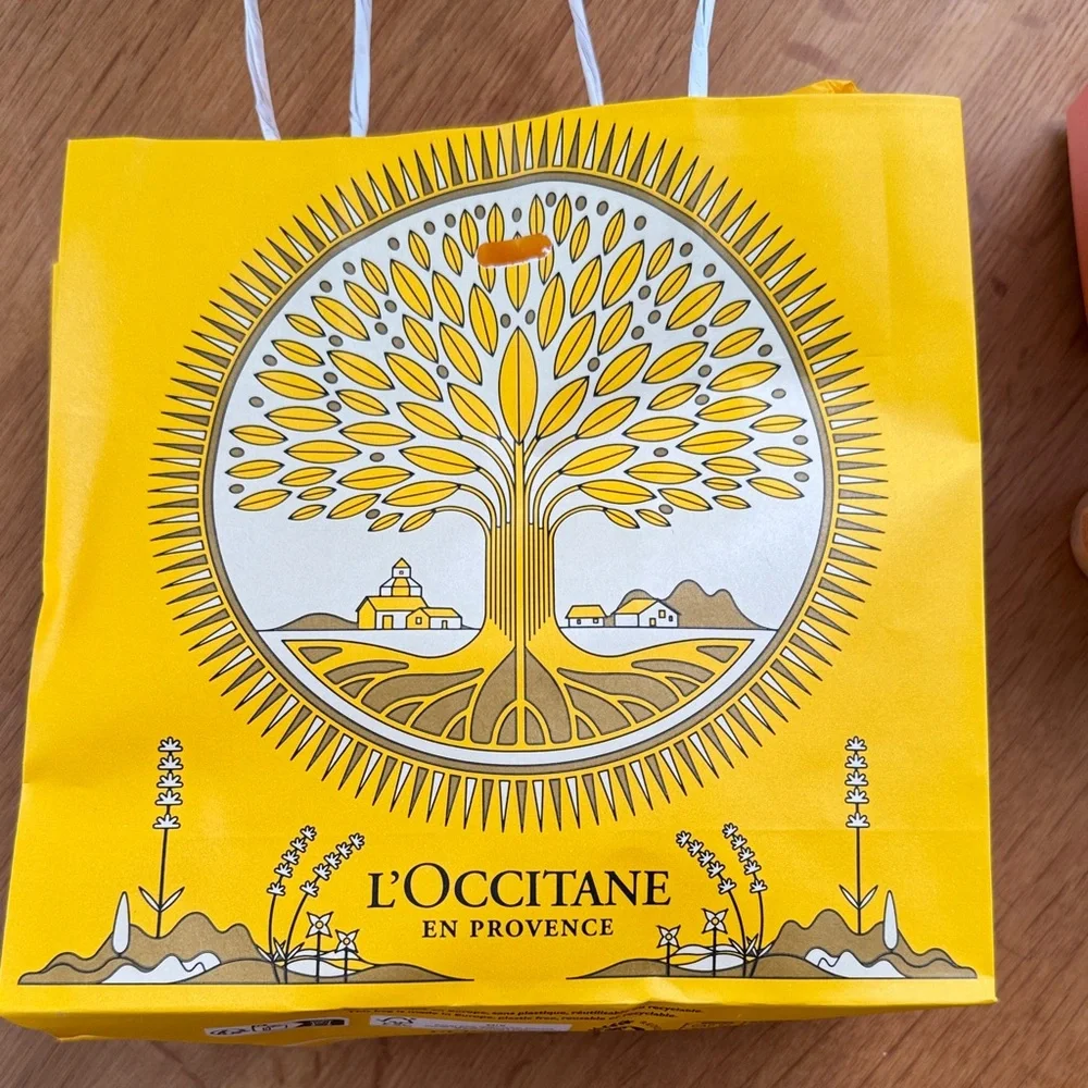 L'OCCITANE Cherry Blossom Trio Set - Pink & Silver - Picture 7 of 9